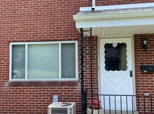 215 S Spring Ave #B, Greensburg, PA 15601