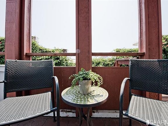 4th image of 174 Langton St #174B