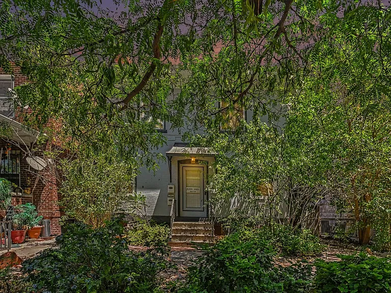 1428 N Lafayette St — Photo 11