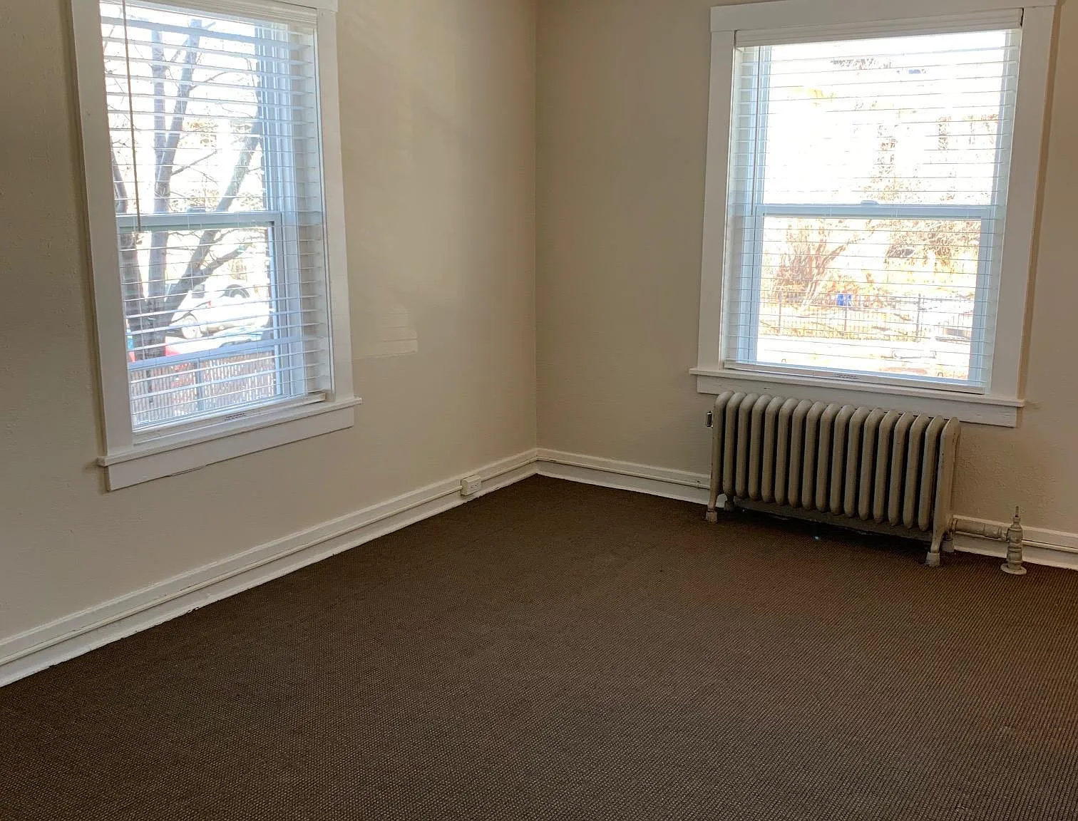 Studio, $835 — Photo 1