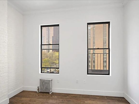 3rd image of 1752 2nd Ave APT 4S
