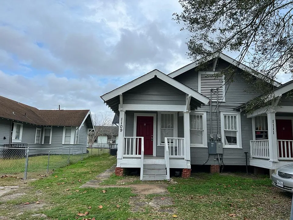 1107 Avenue A