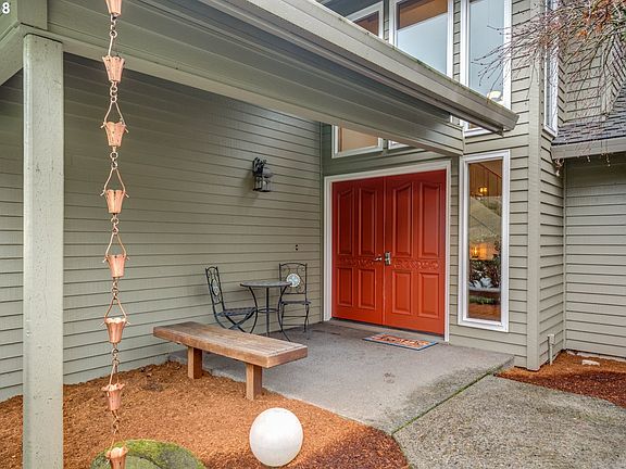 4th image of 1610 SE 113th Ct