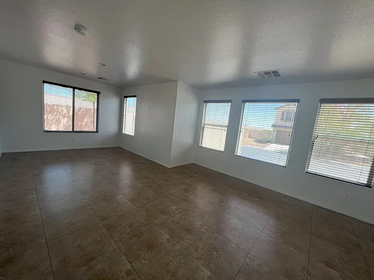 8932 Ryan Creek Ave — Photo 10