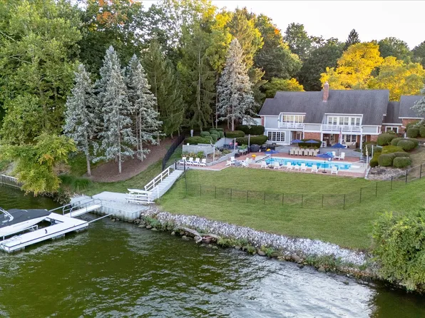 73 Forest Hollow Dr, Cicero, IN 46034
