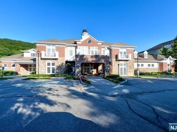 2107 Warrens Way #107, Wanaque, NJ 07465