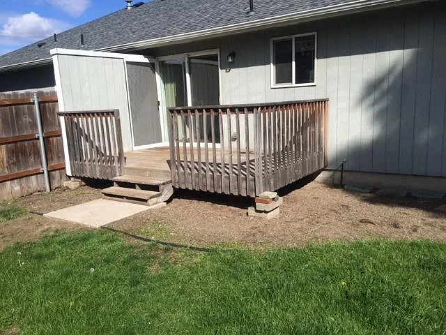 Back deck/yard