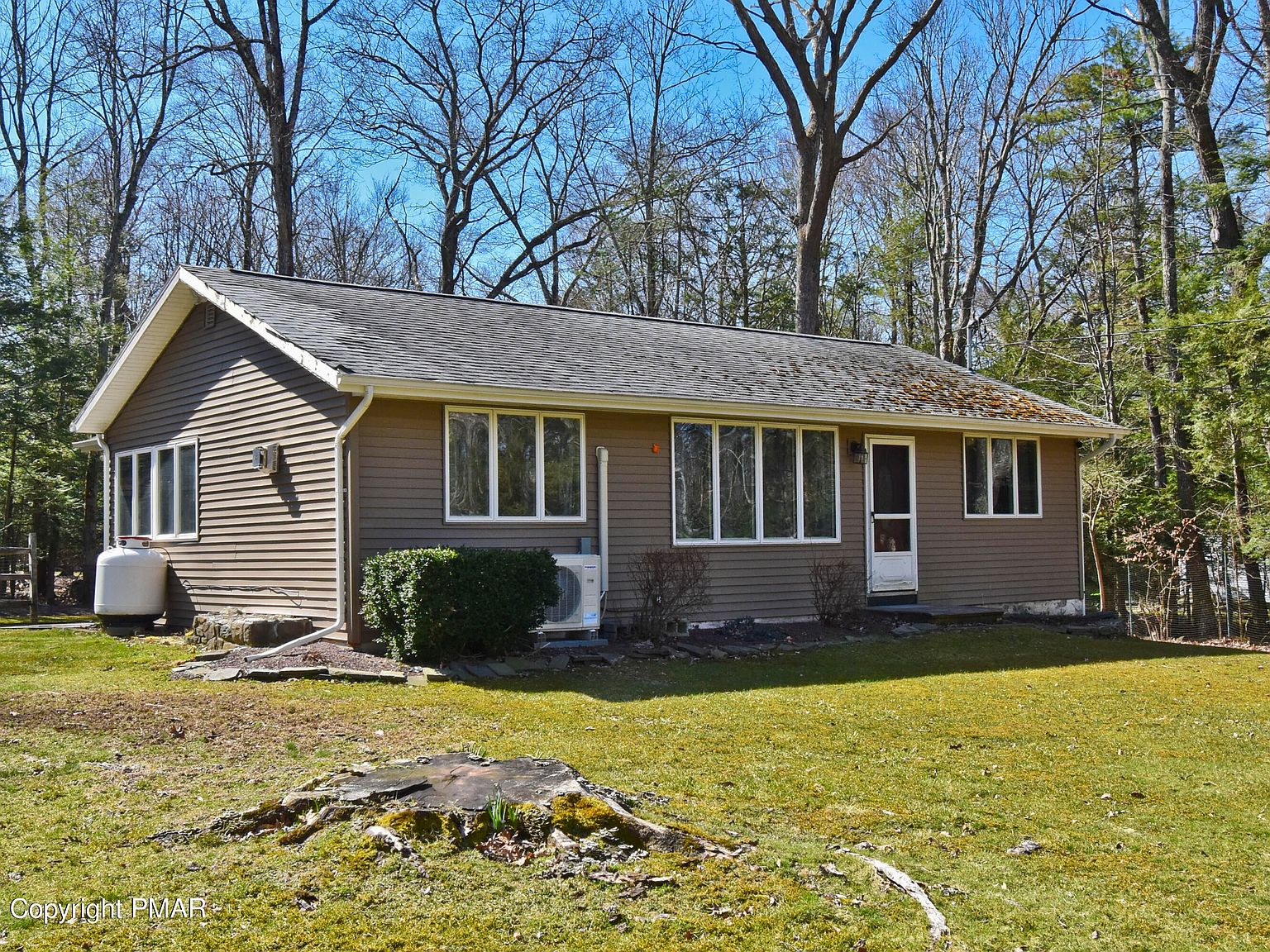 184 Oak Ln, Cresco, PA 18326 | Zillow