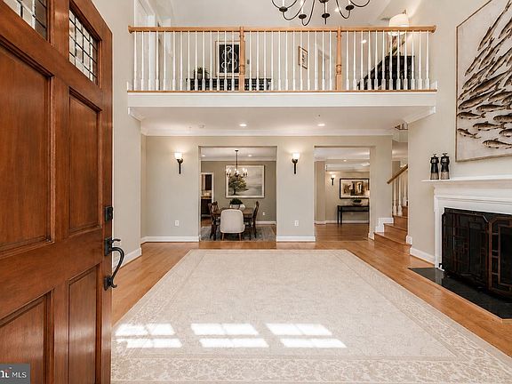 3rd image of 5601 Vernon Pl