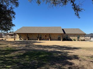 105 Canyon Dr, Gatesville, TX 76528