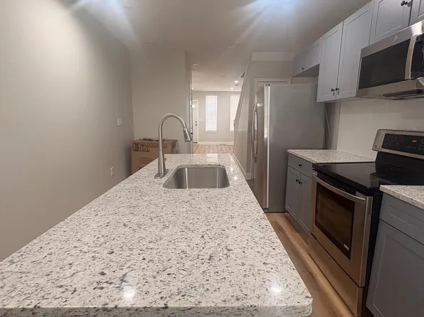 1109 Sargeant St, Baltimore, MD 21223