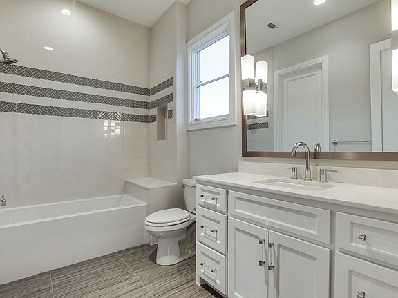 4th image of 6307 Stefani Dr