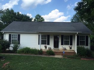 135 Golf St, Greer, SC 29650
