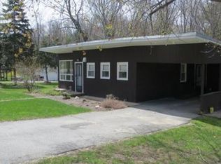 90 Litchfield Ave, Southbridge, MA 01550