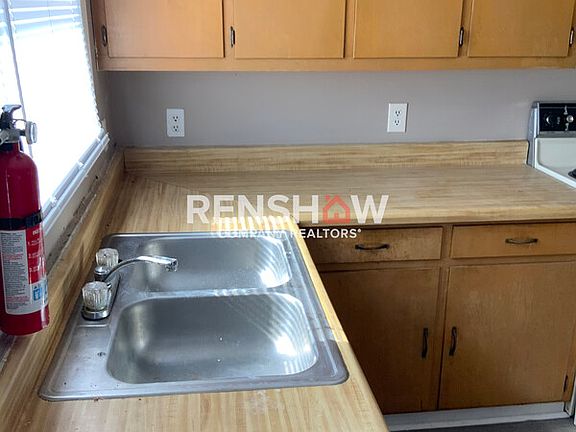 4th image of 102-108 McCullough Ave