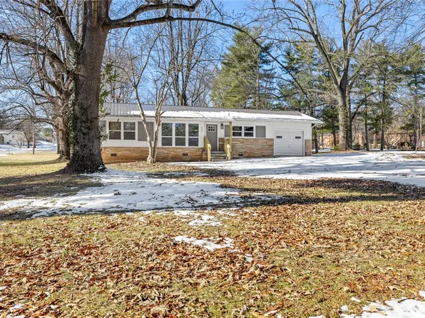 524 S Kelley St, Harrison, AR 72601