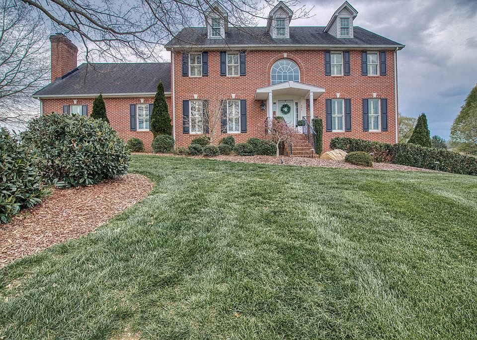 1st image of 344 Augusta Dr