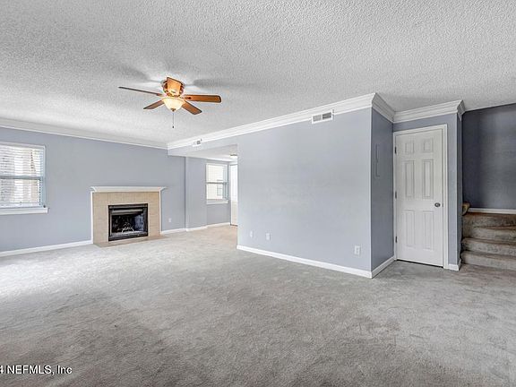 4th image of 100 FAIRWAY PARK Boulevard #302