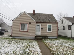 17805 Roseville Blvd, Roseville, MI 48066