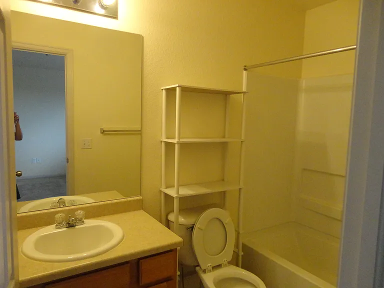 221 Audubon Dr — Photo 6