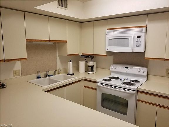 3rd image of 1354 Delbrook Way #F-3