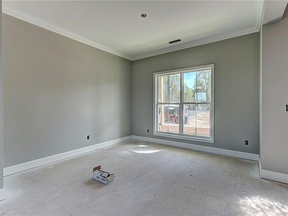 3rd image of 2214 Baker Crossroad Rd