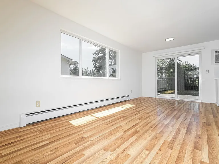 15433 22nd Ave SW — Photo 6