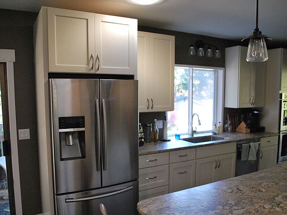 3rd image of 2119 182nd Ave NE