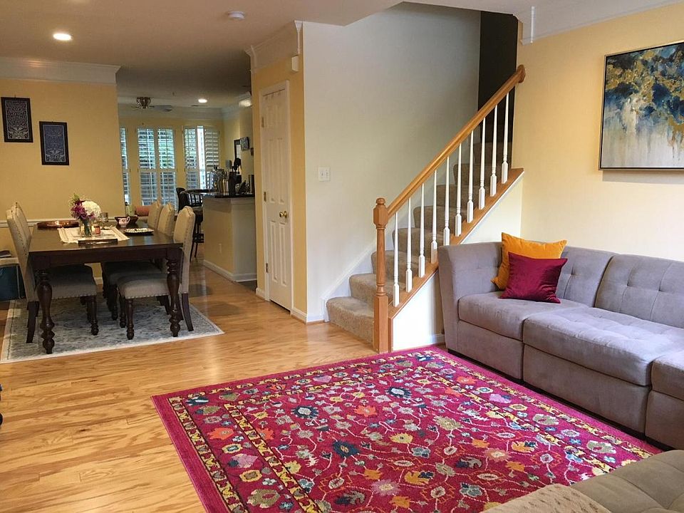 1st image of 12737 Fair Crest Ct