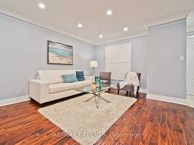 357 Brisdale Dr — Photo 5