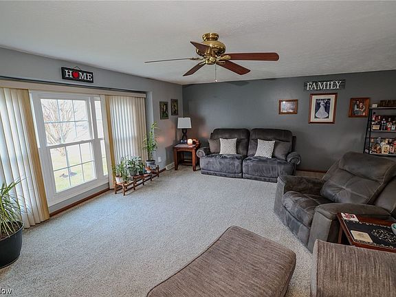 3rd image of 261 E Overlook Dr