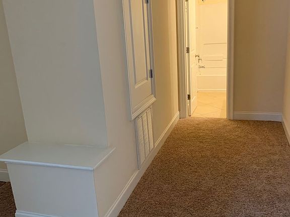 3rd image of 4020 Hessmer Ave #4000-11