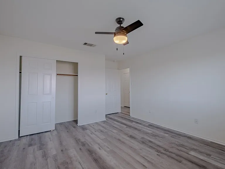 2202 Piedmont Ct — Photo 12
