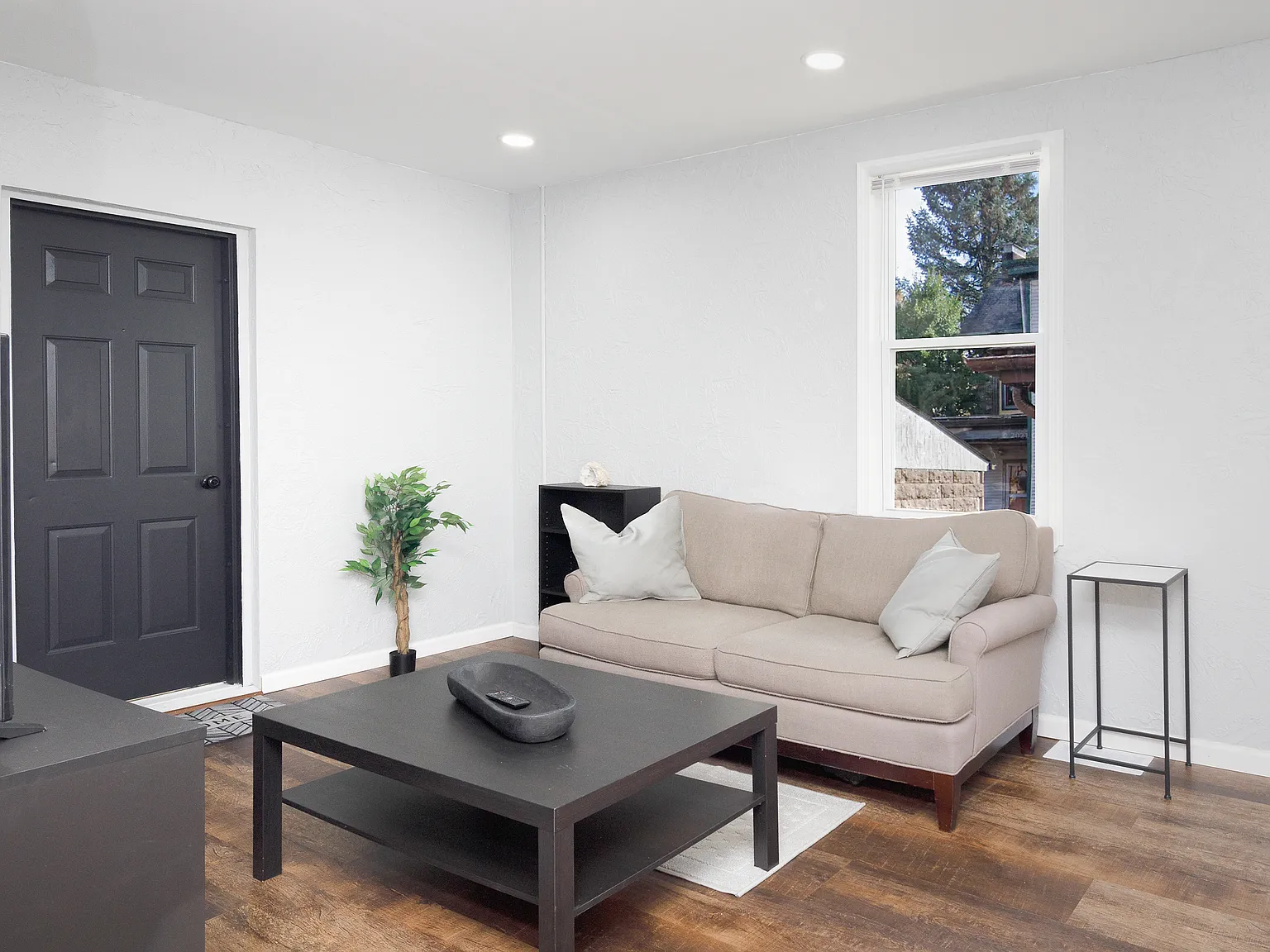 1 bed, $2,350 — Photo 2