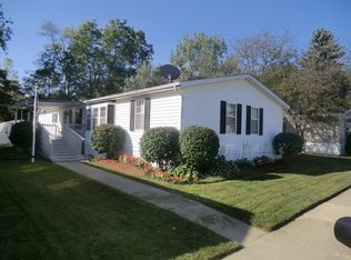 40205 Washington St, Novi, MI 48375