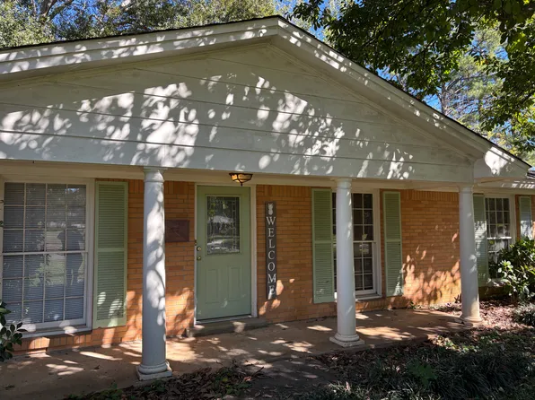 887 Greg Dr, Montgomery, AL 36109