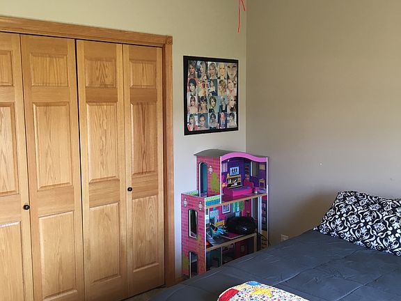 3rd image of 3824 Browning Dr