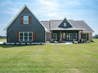 420 Painter Ln, Barling, AR 72923