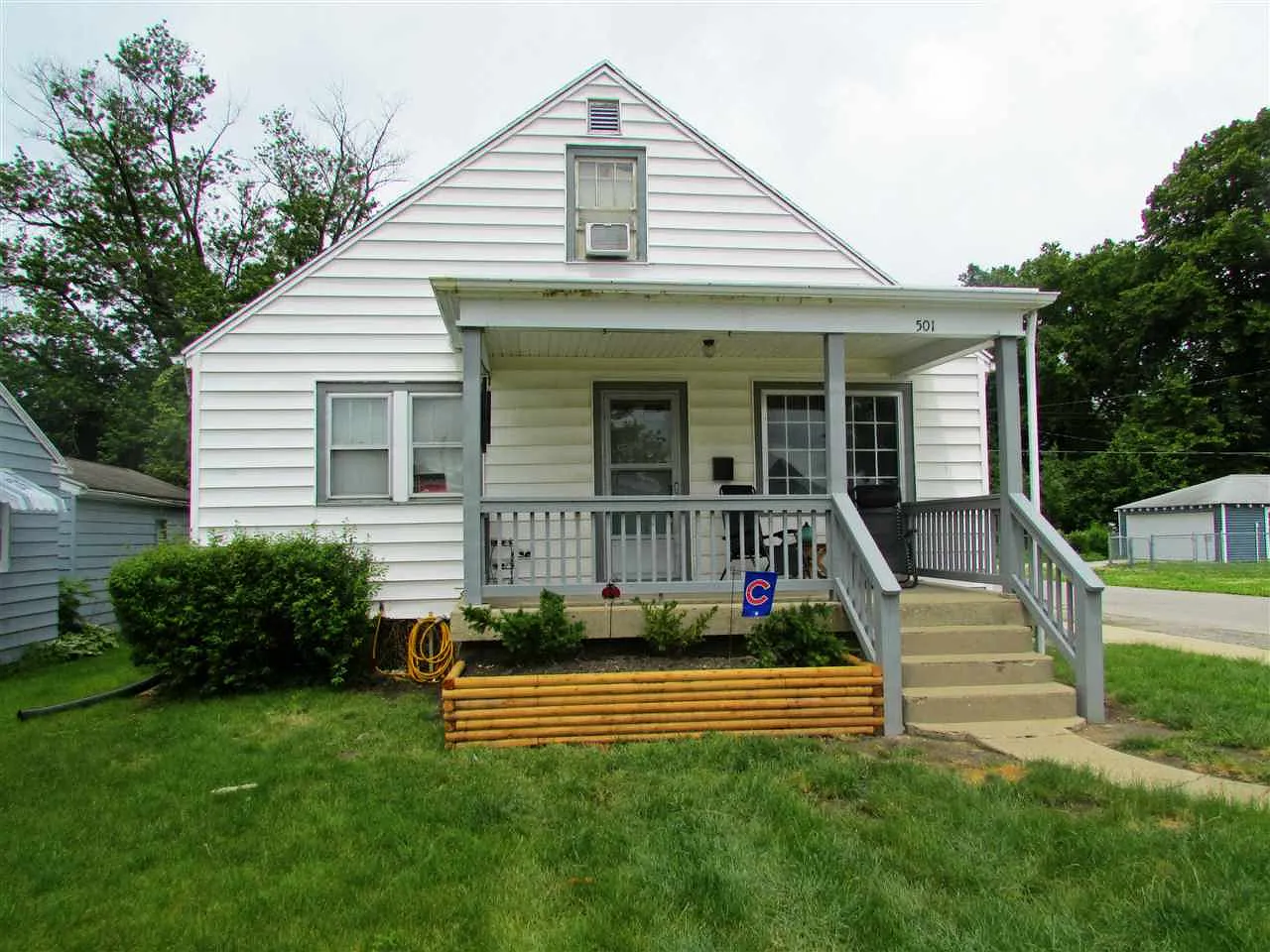501 Grove St photo 1