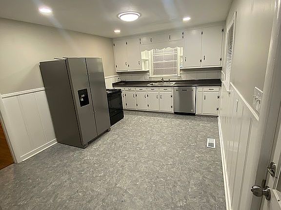 3rd image of 2812 Northwood Blvd