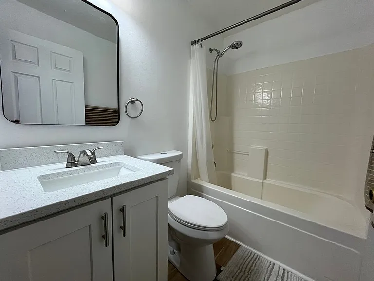 3221 Westminster Ave SE — Photo 13