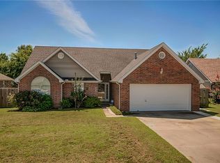 2308 W Sunset St, Rogers, AR 72756