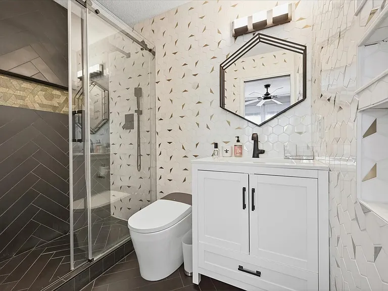 4594 S Swadley Ct — Photo 10
