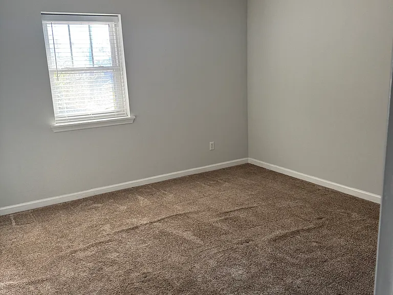 112 E Manning St #A — Photo 12