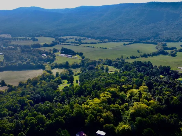210 County Road 488, Etowah, TN 37331
