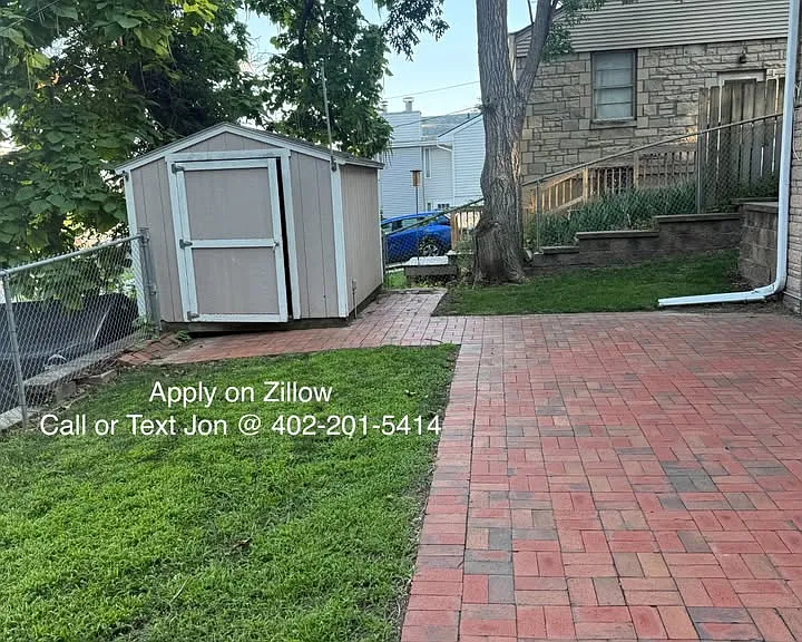 90 Country Club Rd — Photo 3