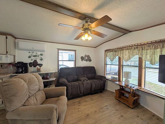 5th image of 38625 Five Oak Ln