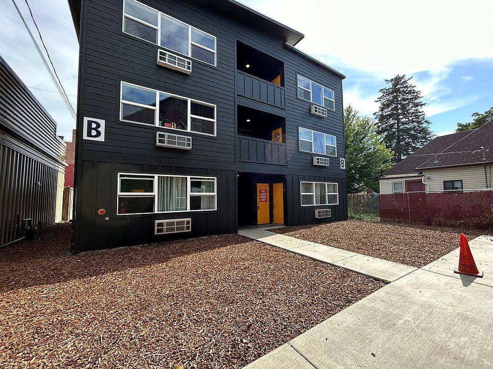 1st image of 3018 E Everett Ave #B302
