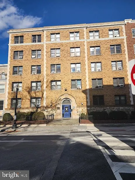 1457 Park Rd NW APT 404 photo 1