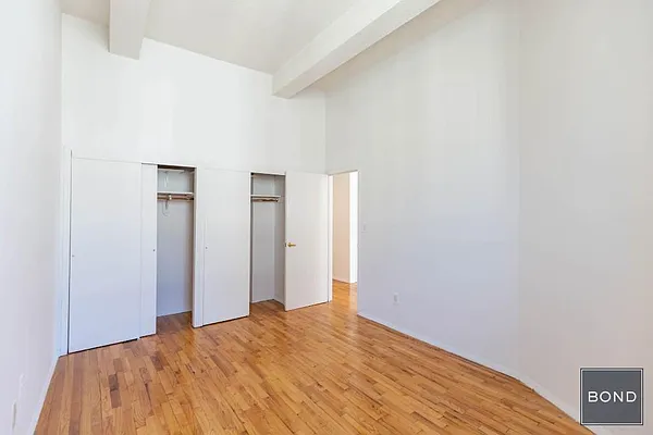 Rented by Bond New York | media 17